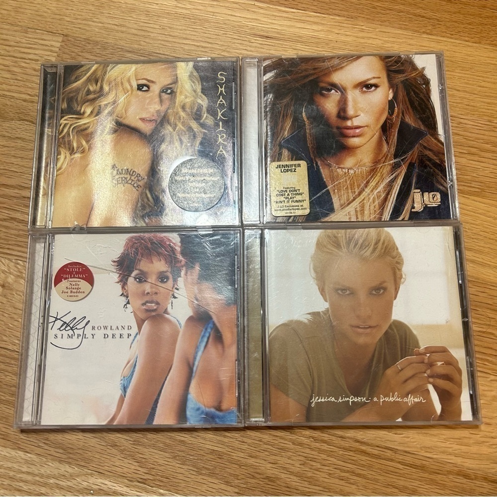 Vintage Y2K 2000s CD Bundle Lot Shakira Kelly Rowland J.Lo Jessica Simpson